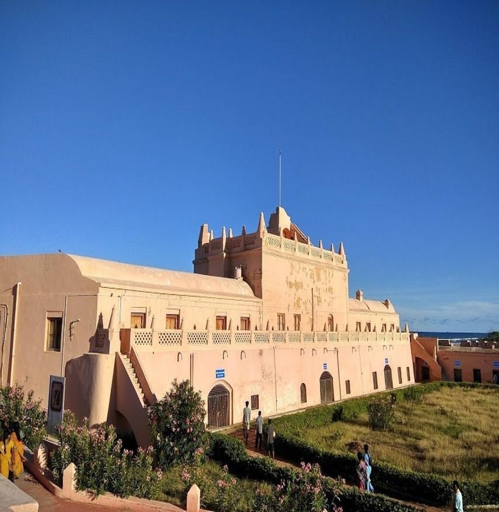 rear-view-of-the-fort